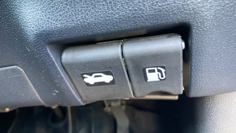 Nissan Juke 1.5 dCi N-Connecta 5dr Diesel Hatchback